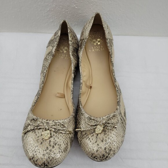 Vince Camuto Shoes Womens 11 Snake Flats Slip On with Charm & Bow Rubber soles - Picture 1 of 8